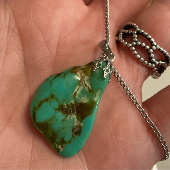 Turquoise Pendant Necklace - Picture 3 of 6